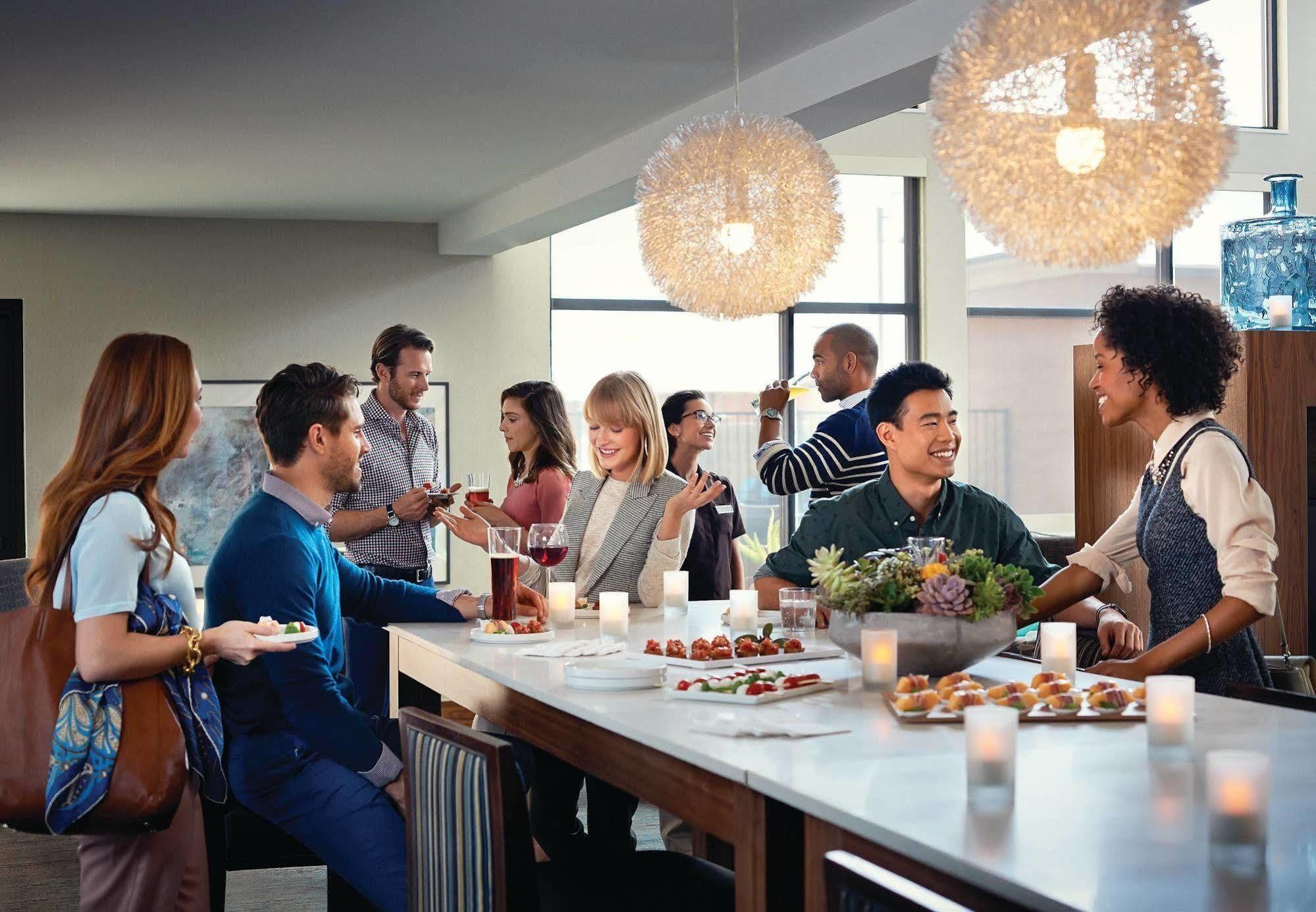 Residence Inn Ontario Airport Екстер'єр фото